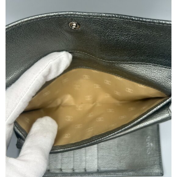 Chanel Metallic Grey Leather Long Wallet with CC Logo COA - Picture 12 of 16